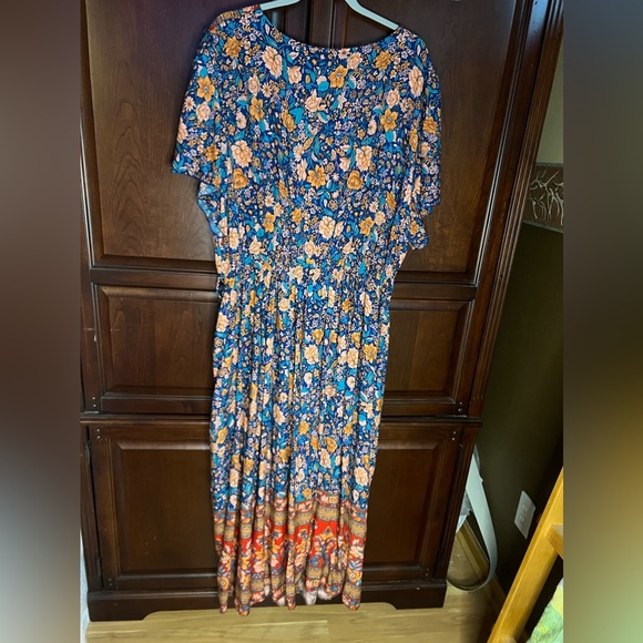 BloomChic quality added with Boho style and comfort! - Picture 2 of 8